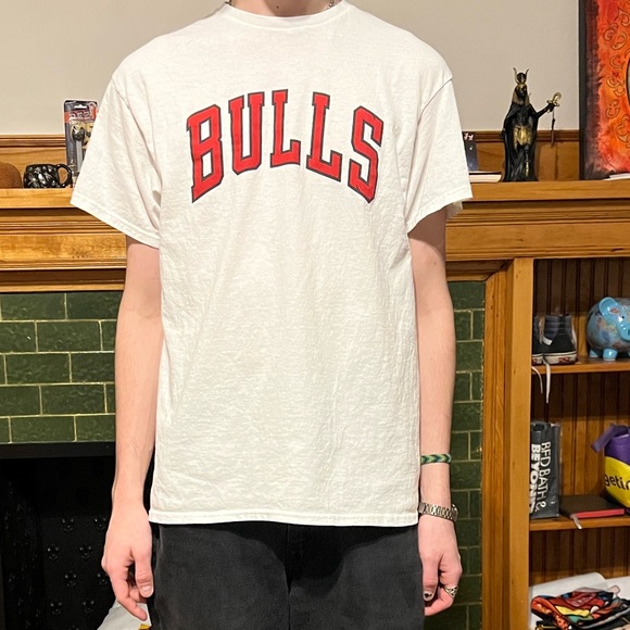 1 of 1 Sprayed Bulls Tee (Washable) - Picture 2 of 3